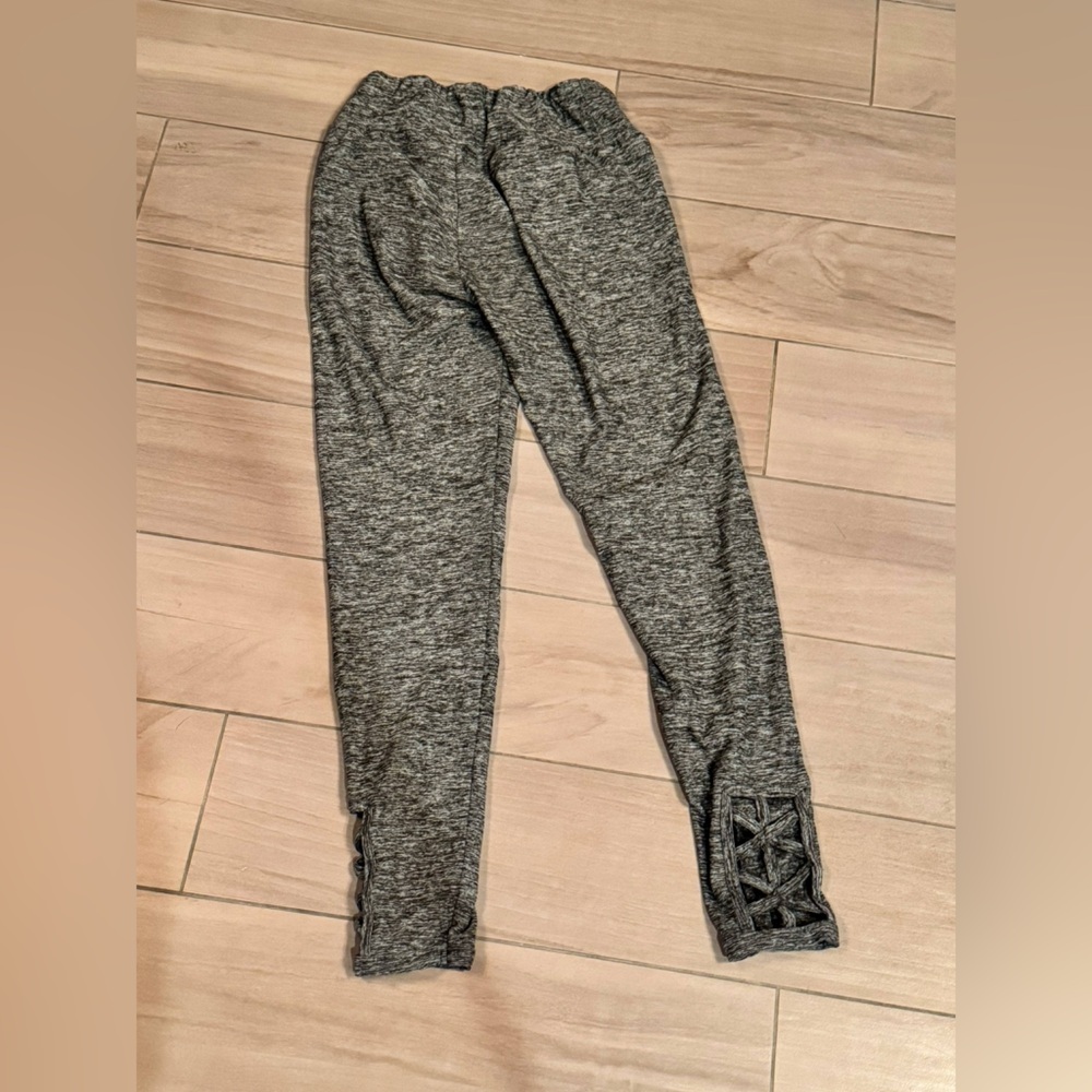 Gray Leggings with Lace Detail MEDIUM - Picture 2 of 5